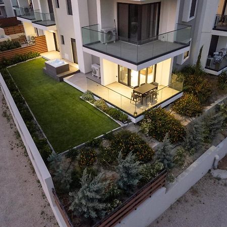 Maison Du Jardin 2-Bedroom Apartment Private Outdoor Jacuzzi Rhodes City Kültér fotó